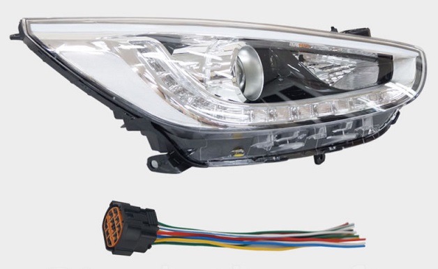 HYUNDAI (HS), NEW ACCENT, LAMP ASSY-HEAD,RH, 921021R500 (92102-1R500)